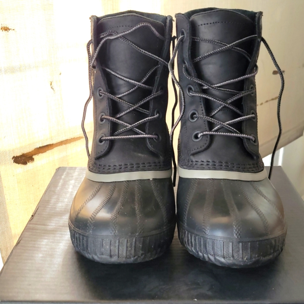 Men's Sorel Cheyanne II Waterproof Boots Size 9.5 Black